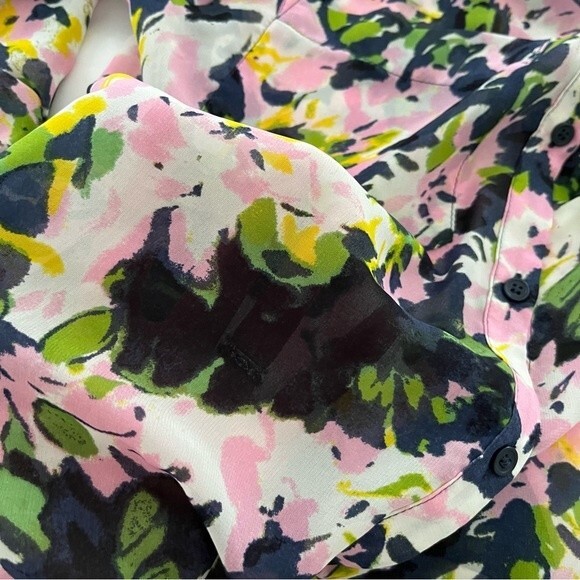 H&M Floral Button Down Blouse, Size 2 - Picture 9 of 9